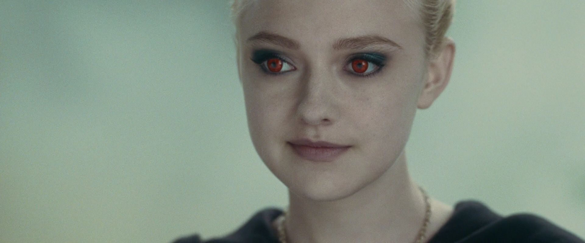 lovely-dakota-eclipse-screen-capture-92.jpg