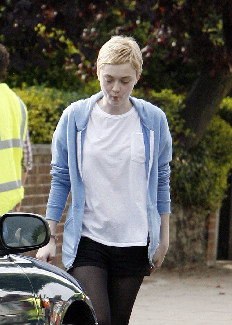lovely-dakota-now-is-good-07-11-2011-11.jpg