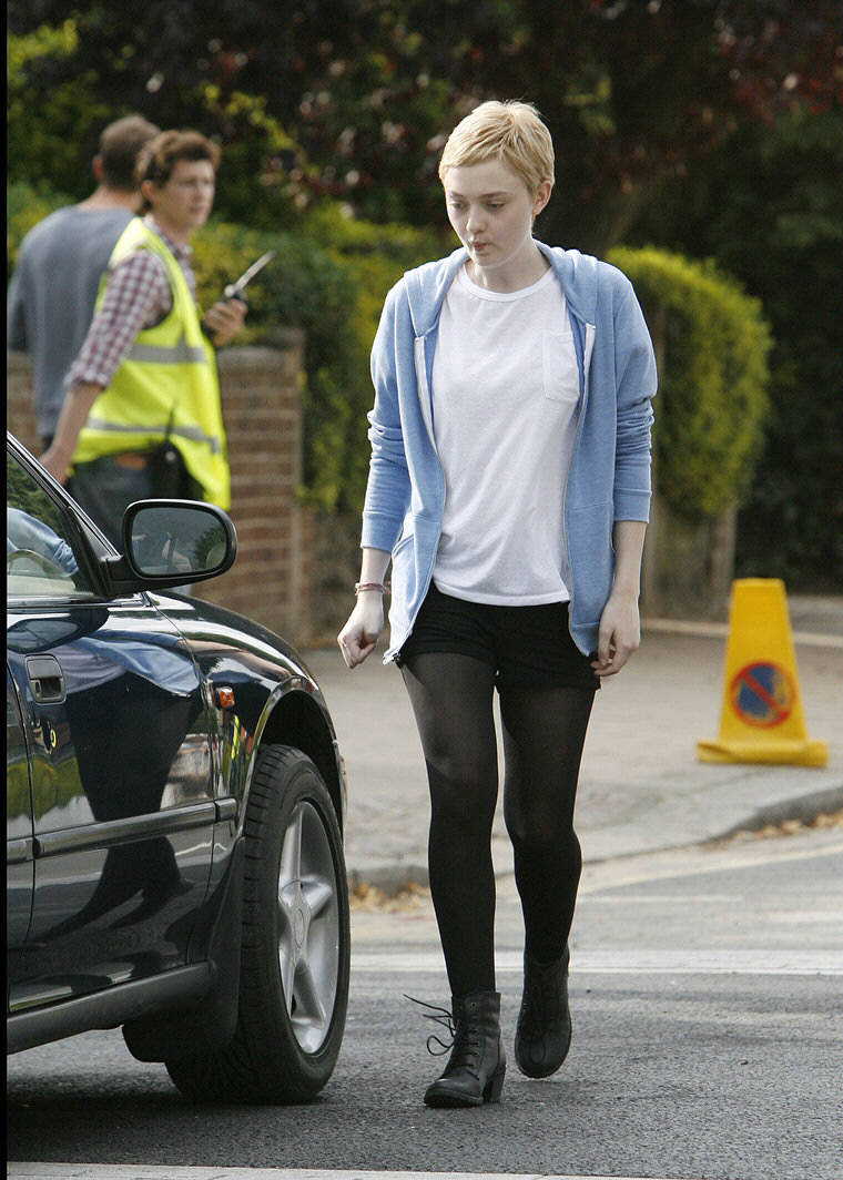 lovely-dakota-now-is-good-07-11-2011-12.jpg