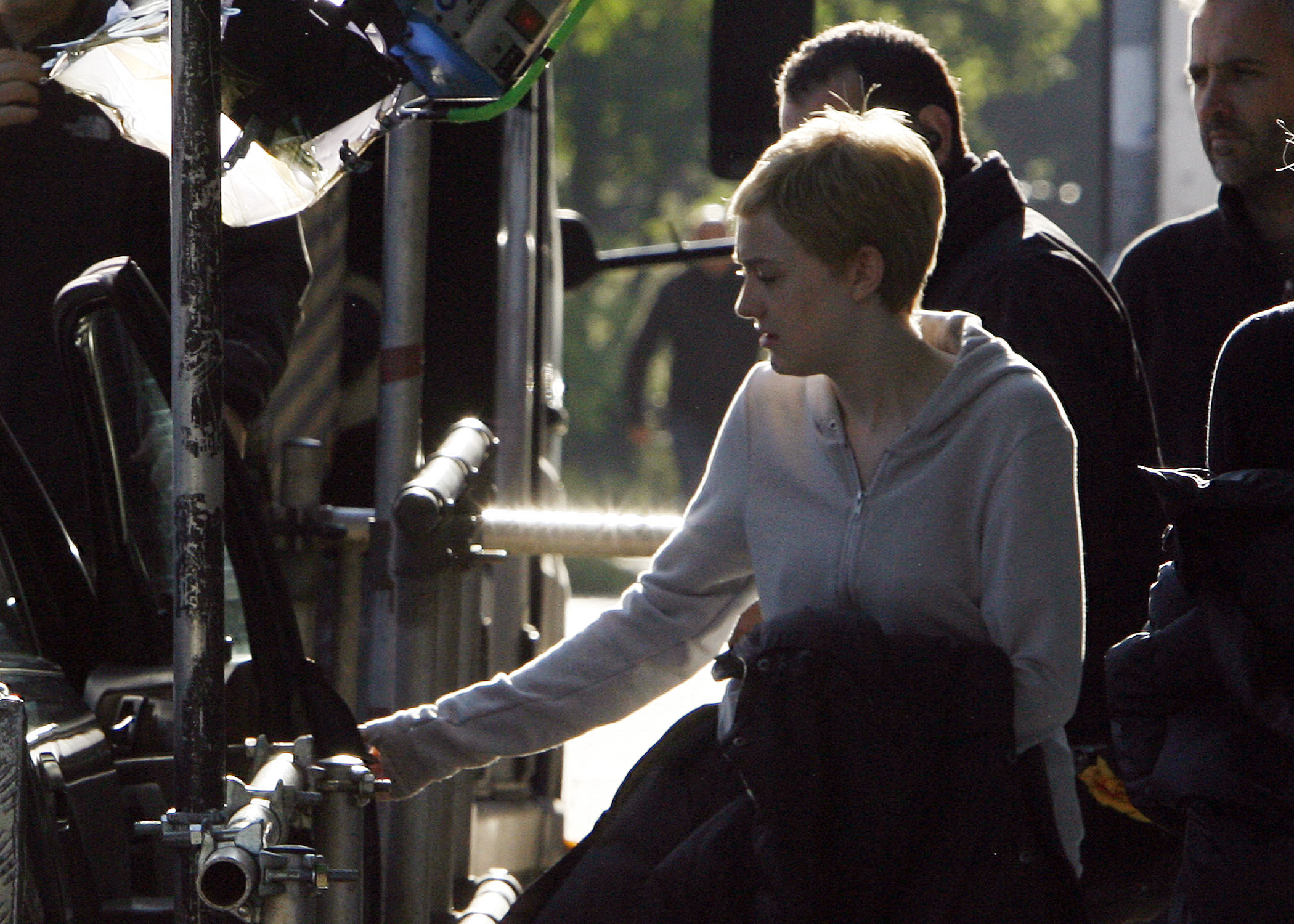 lovely-dakota-now-is-good-07-22-2011-02.jpg
