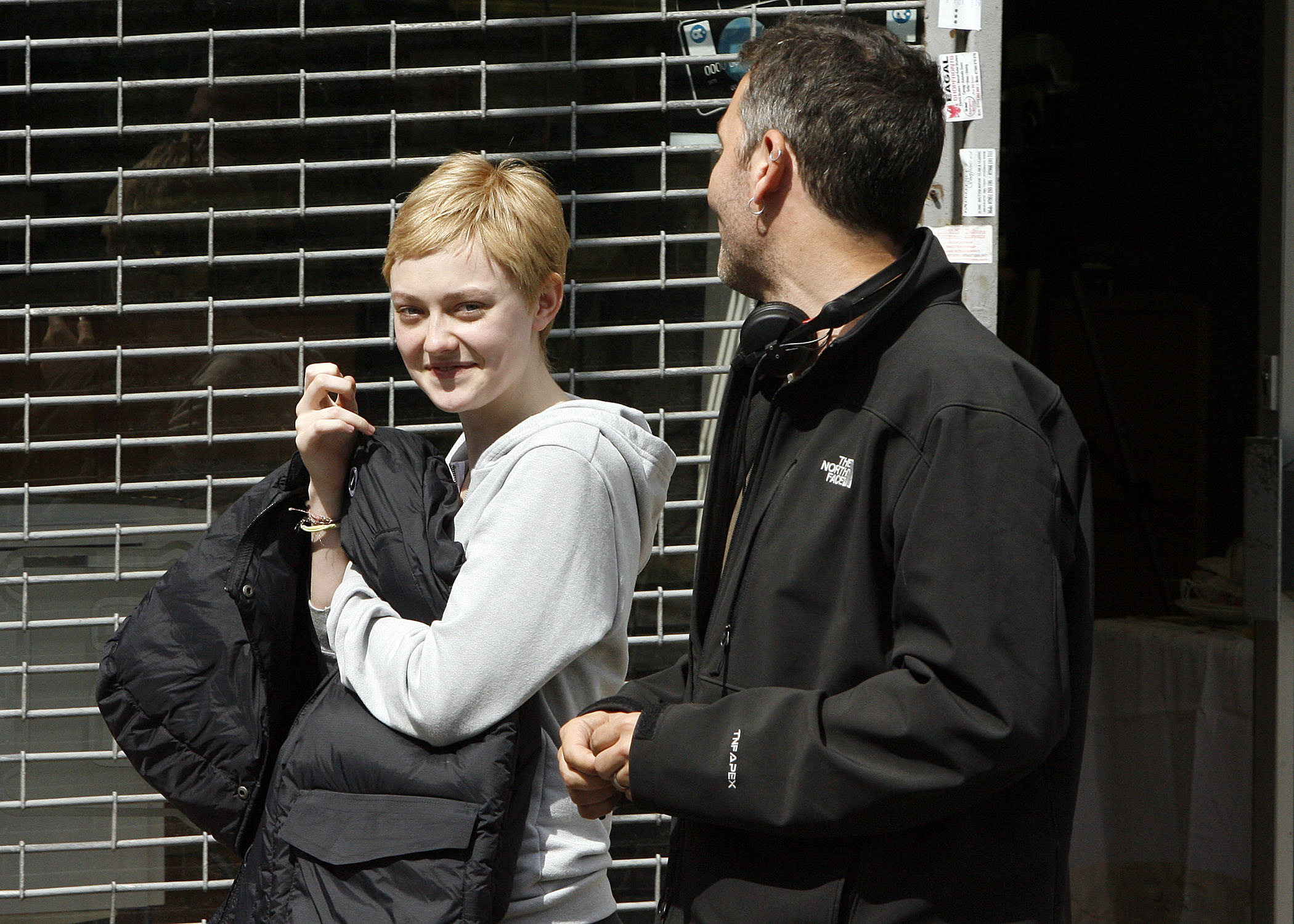 lovely-dakota-now-is-good-07-22-2011-08.jpg