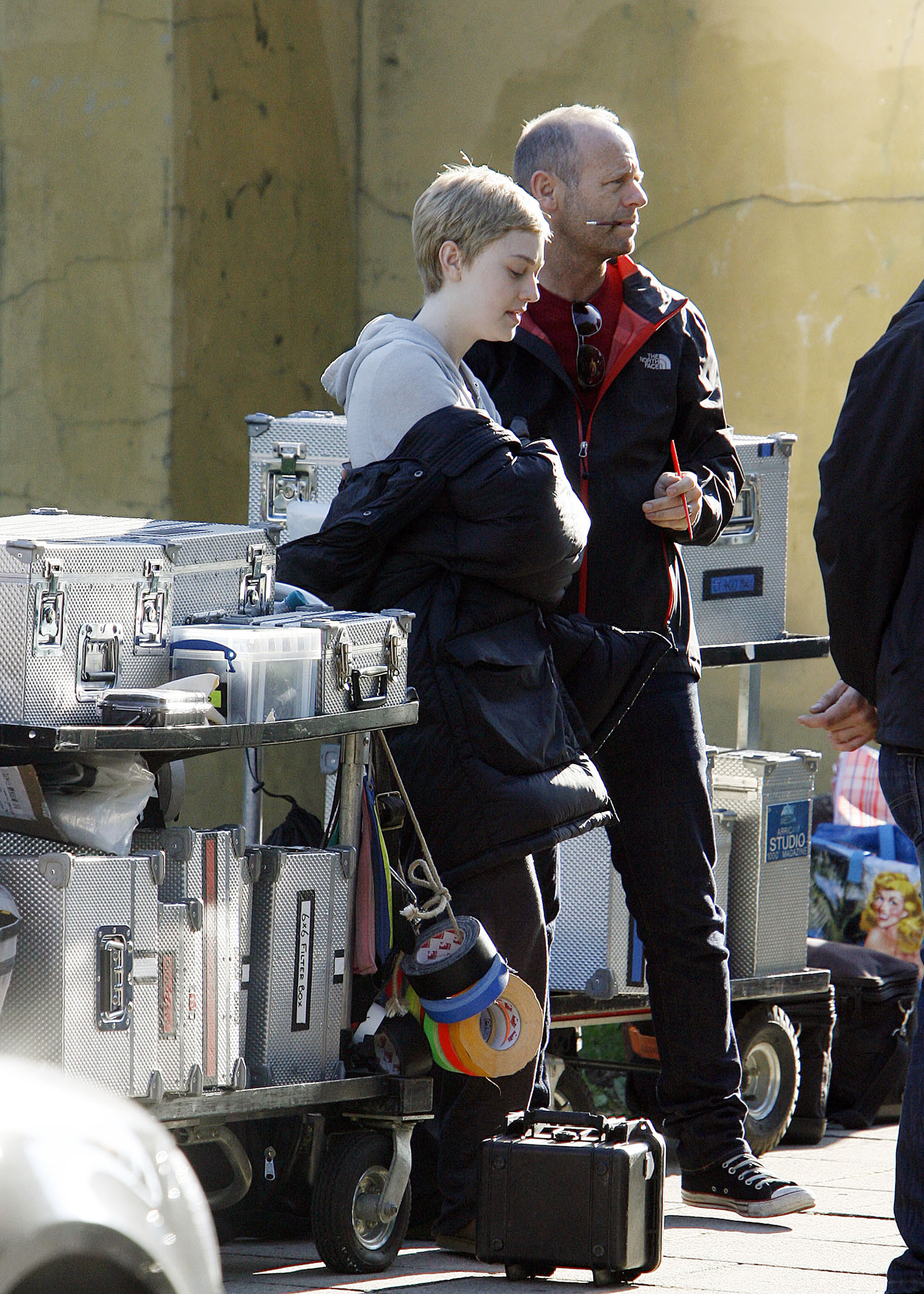 lovely-dakota-now-is-good-07-22-2011-13.jpg