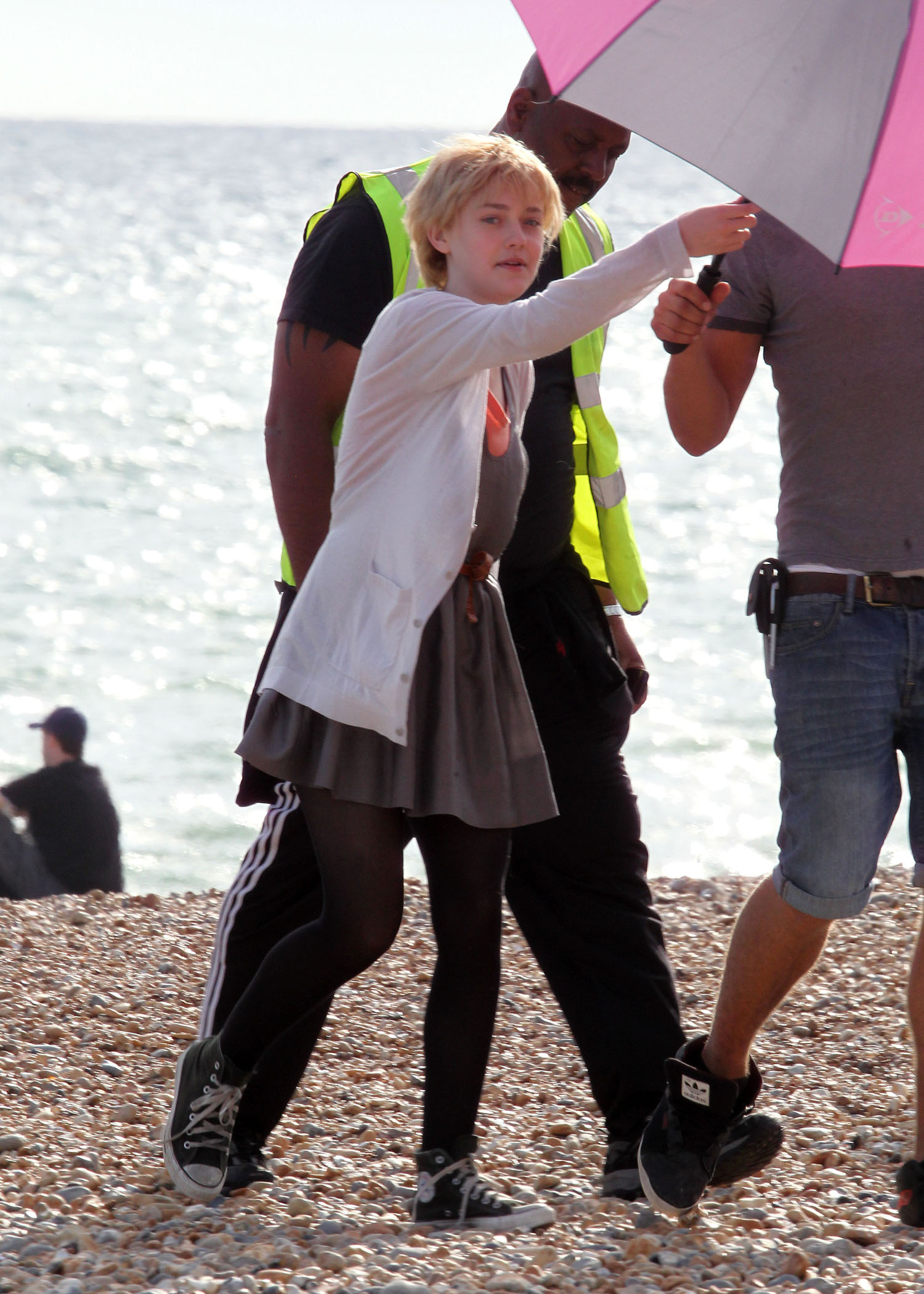 lovely-dakota-now-is-good-07-25-2011-18.jpg