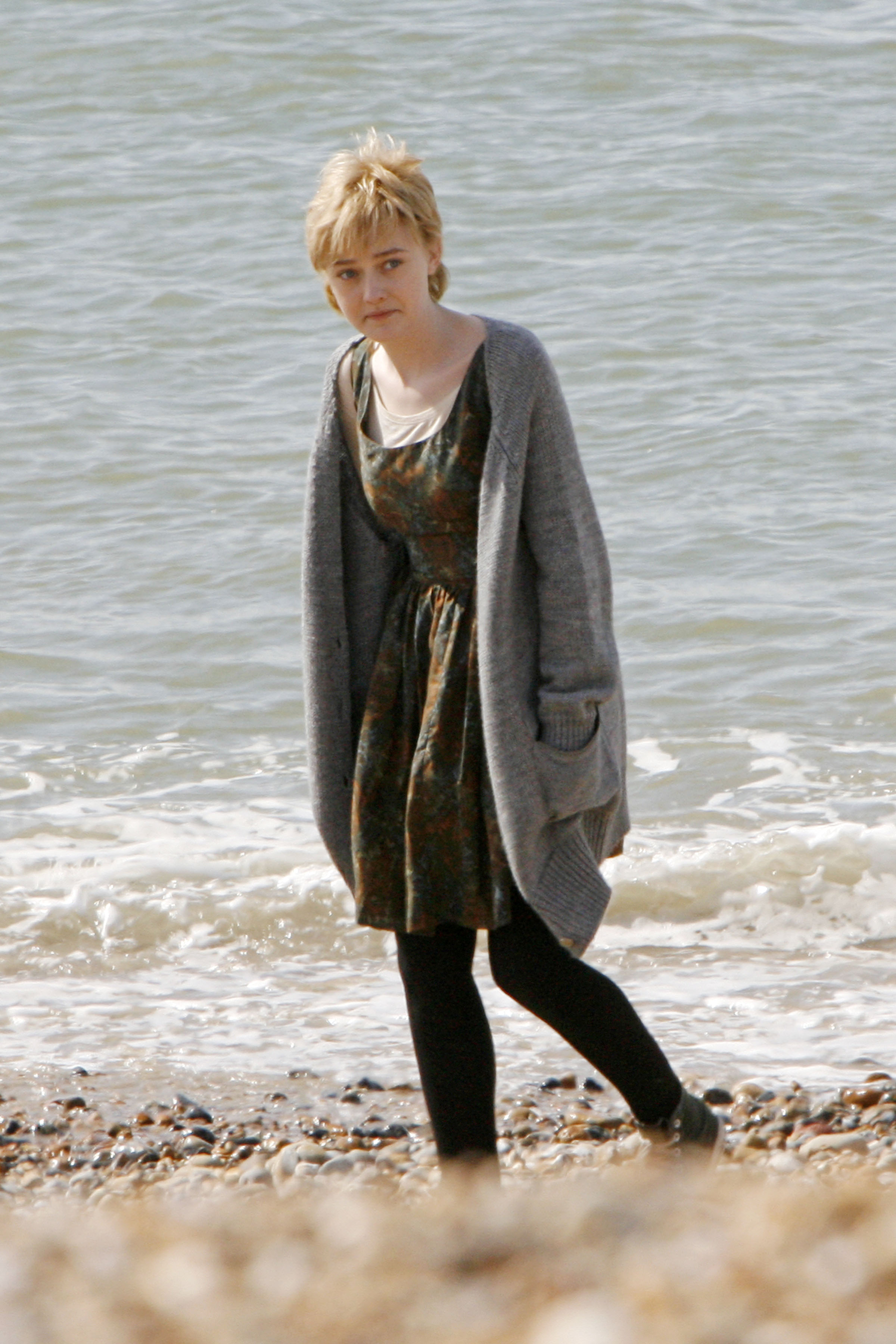 lovely-dakota-now-is-good-07-25-2011-53.JPG