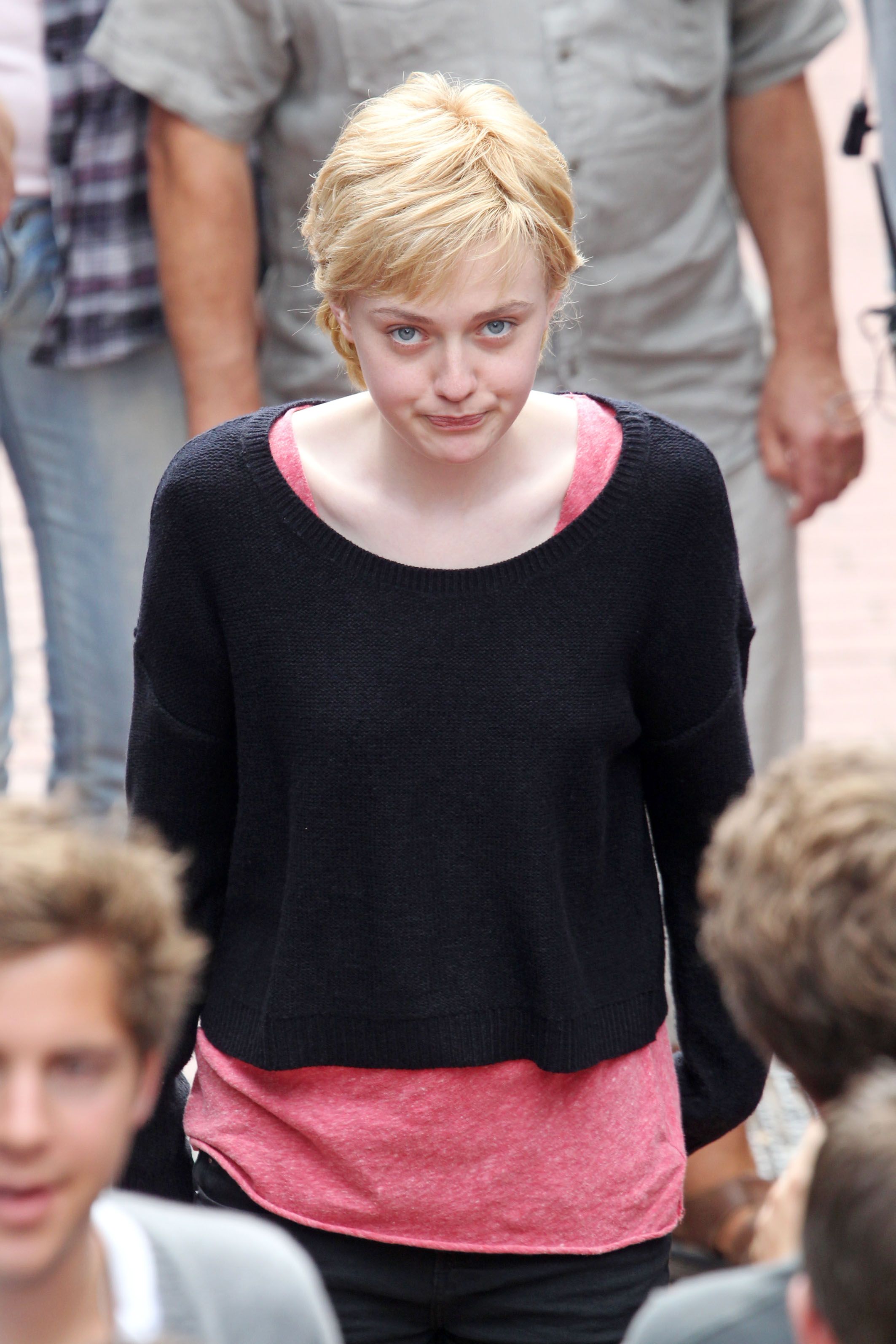 lovely-dakota-now-is-good-07-26-2011-07.jpg