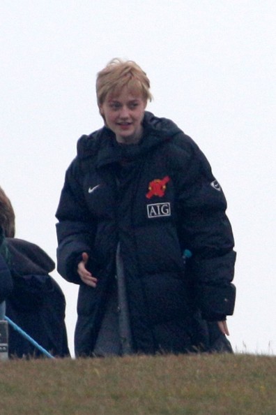 lovely-dakota-now-is-good-07-28-2011-12.jpg