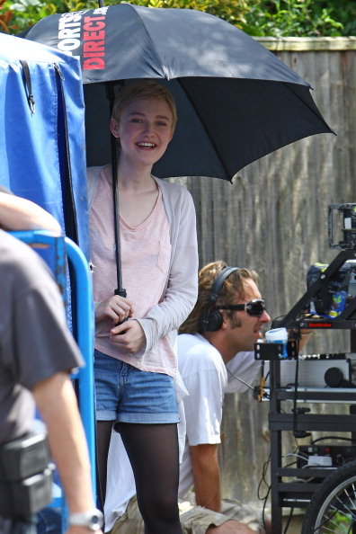 lovely-dakota-now-is-good-08-05-2011-01.jpg