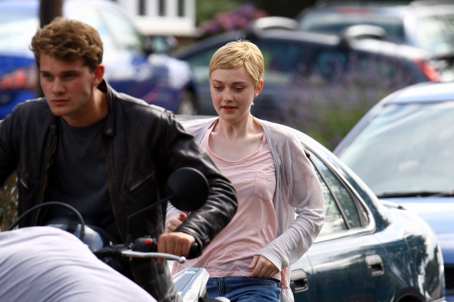 lovely-dakota-now-is-good-08-05-2011-24.jpg