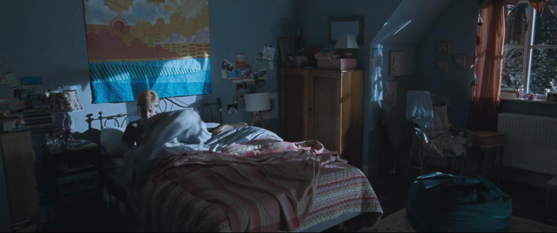 lovely-dakota-now-is-good-screen-capture-1254.jpg
