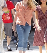 lovely-dakota-very-good-girls-07-02-2012-08.jpg