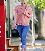 lovely-dakota-very-good-girls-07-02-2012-09.jpg
