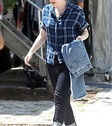 lovely-dakota-very-good-girls-07-02-2012-17.jpg