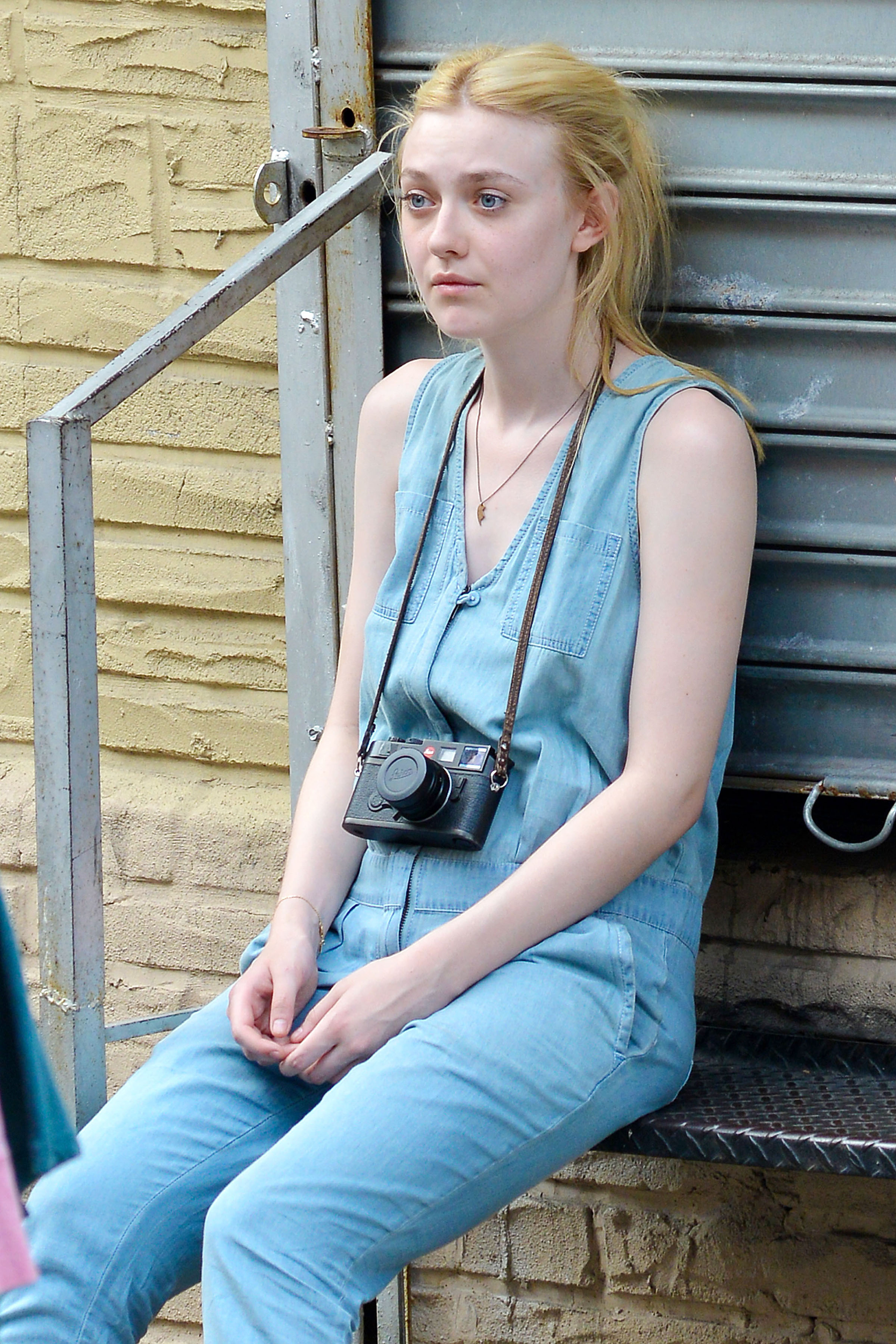 lovely-dakota-very-good-girls-07-03-2012-020.jpg