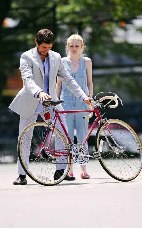 lovely-dakota-very-good-girls-07-03-2012-024.jpg