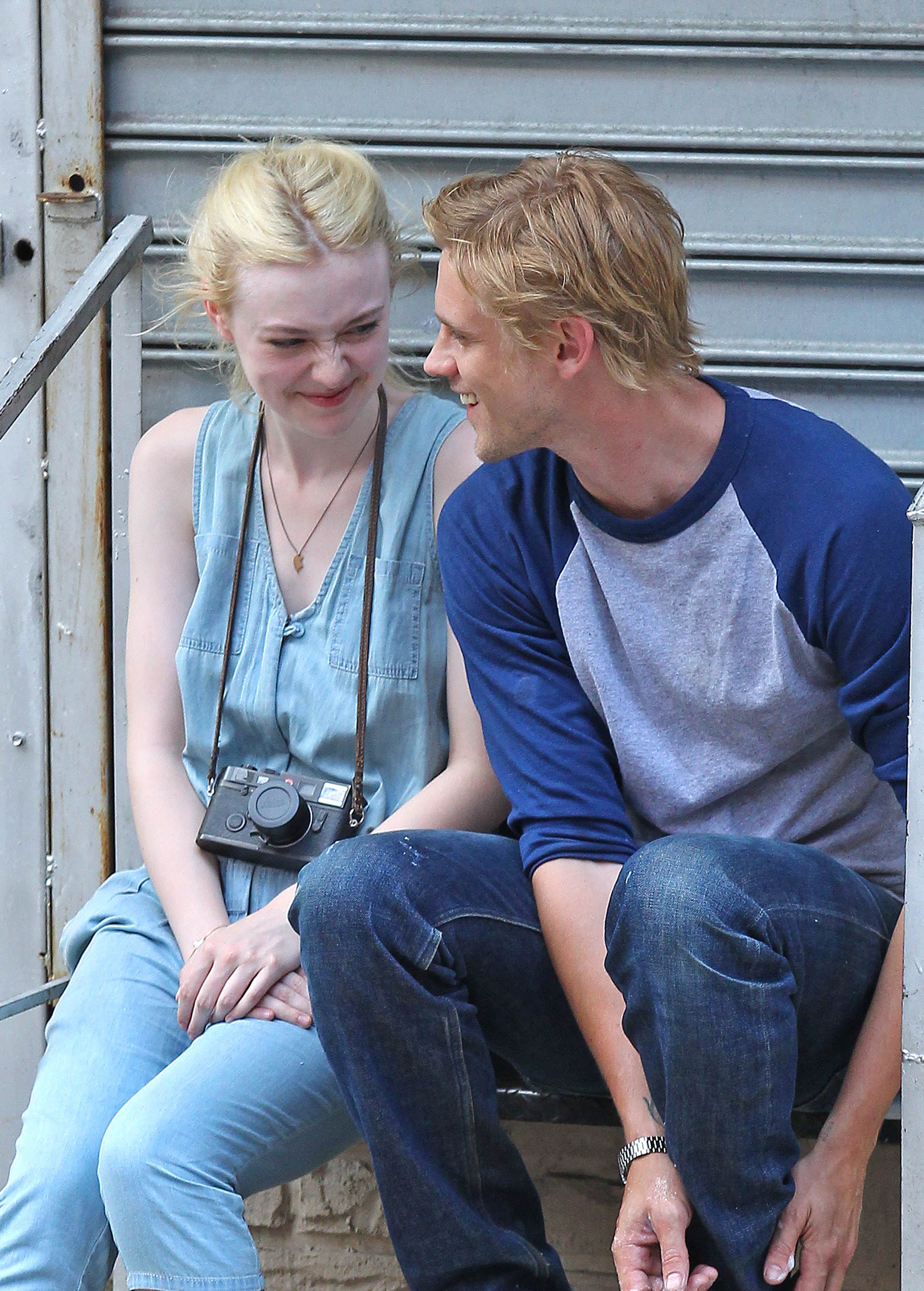 lovely-dakota-very-good-girls-07-03-2012-143.jpg