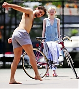 lovely-dakota-very-good-girls-07-03-2012-027.jpg