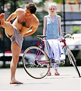 lovely-dakota-very-good-girls-07-03-2012-028.jpg