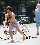 lovely-dakota-very-good-girls-07-03-2012-052.jpg
