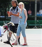 lovely-dakota-very-good-girls-07-03-2012-058.jpg