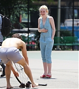 lovely-dakota-very-good-girls-07-03-2012-059.jpg