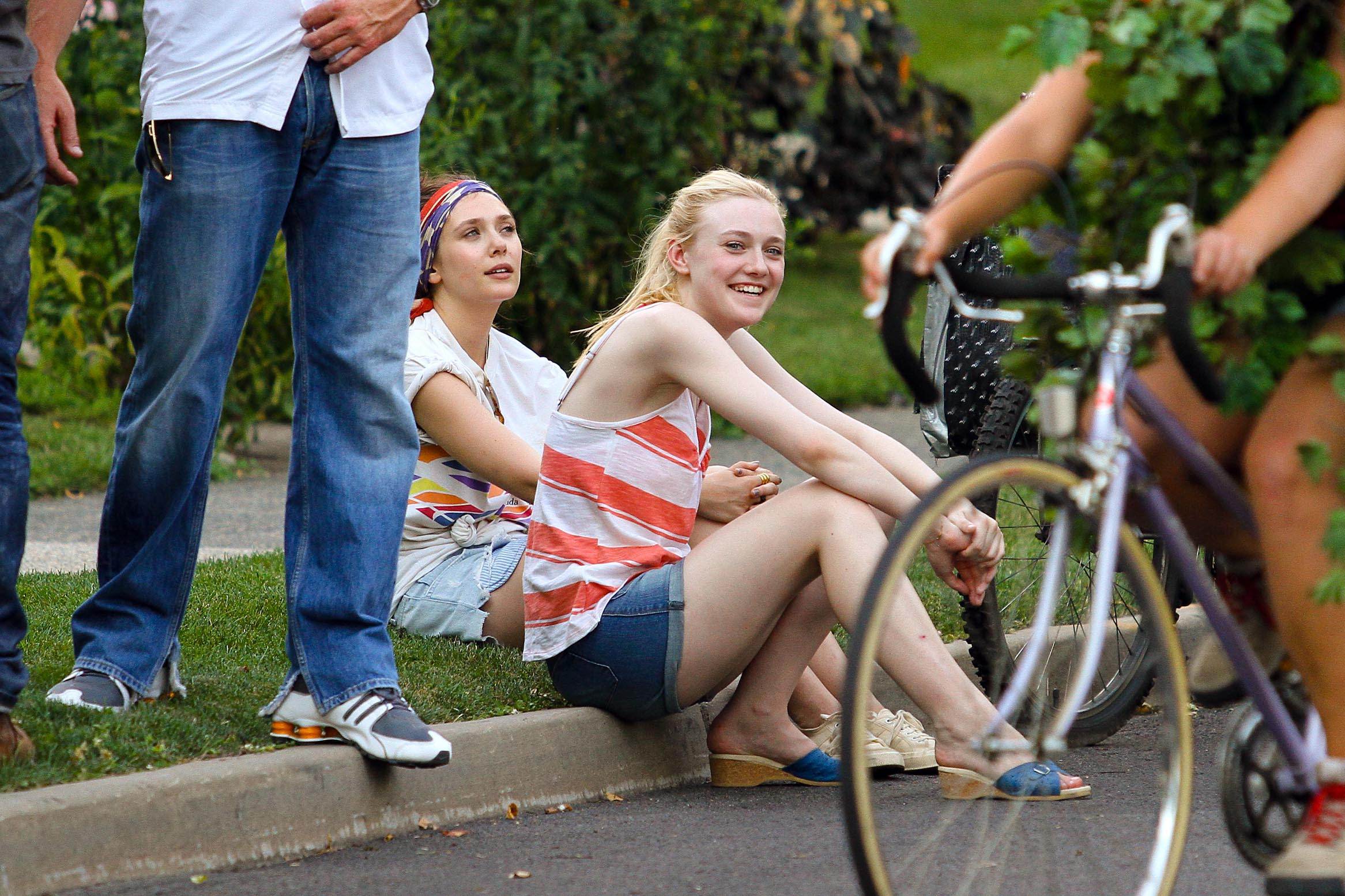 lovely-dakota-very-good-girls-07-05-2012-095.jpg