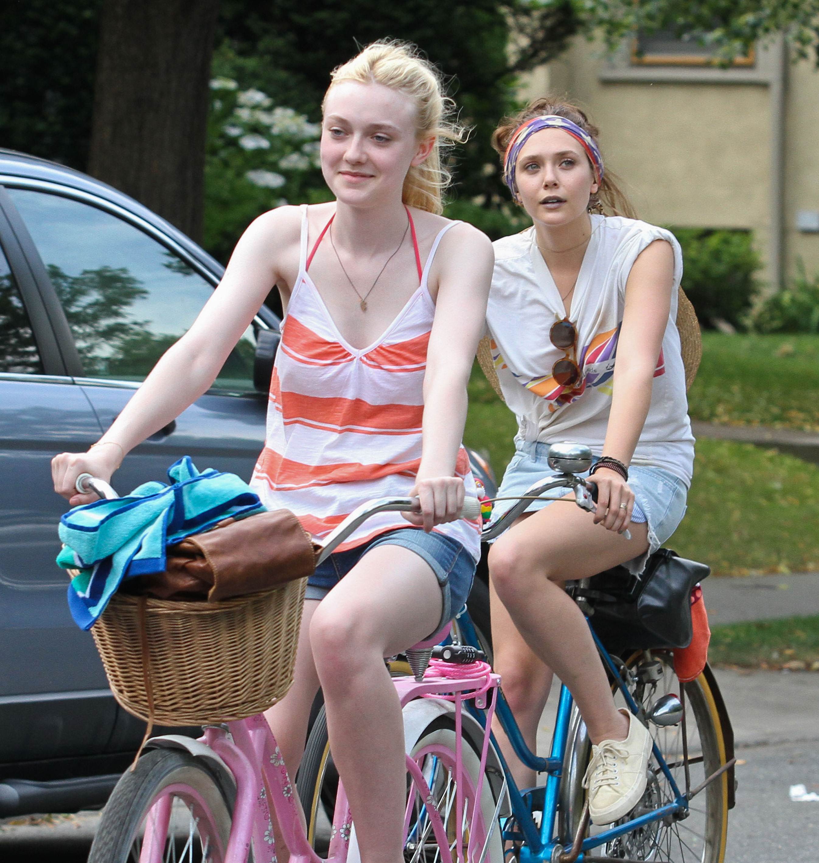 lovely-dakota-very-good-girls-07-05-2012-111.jpg