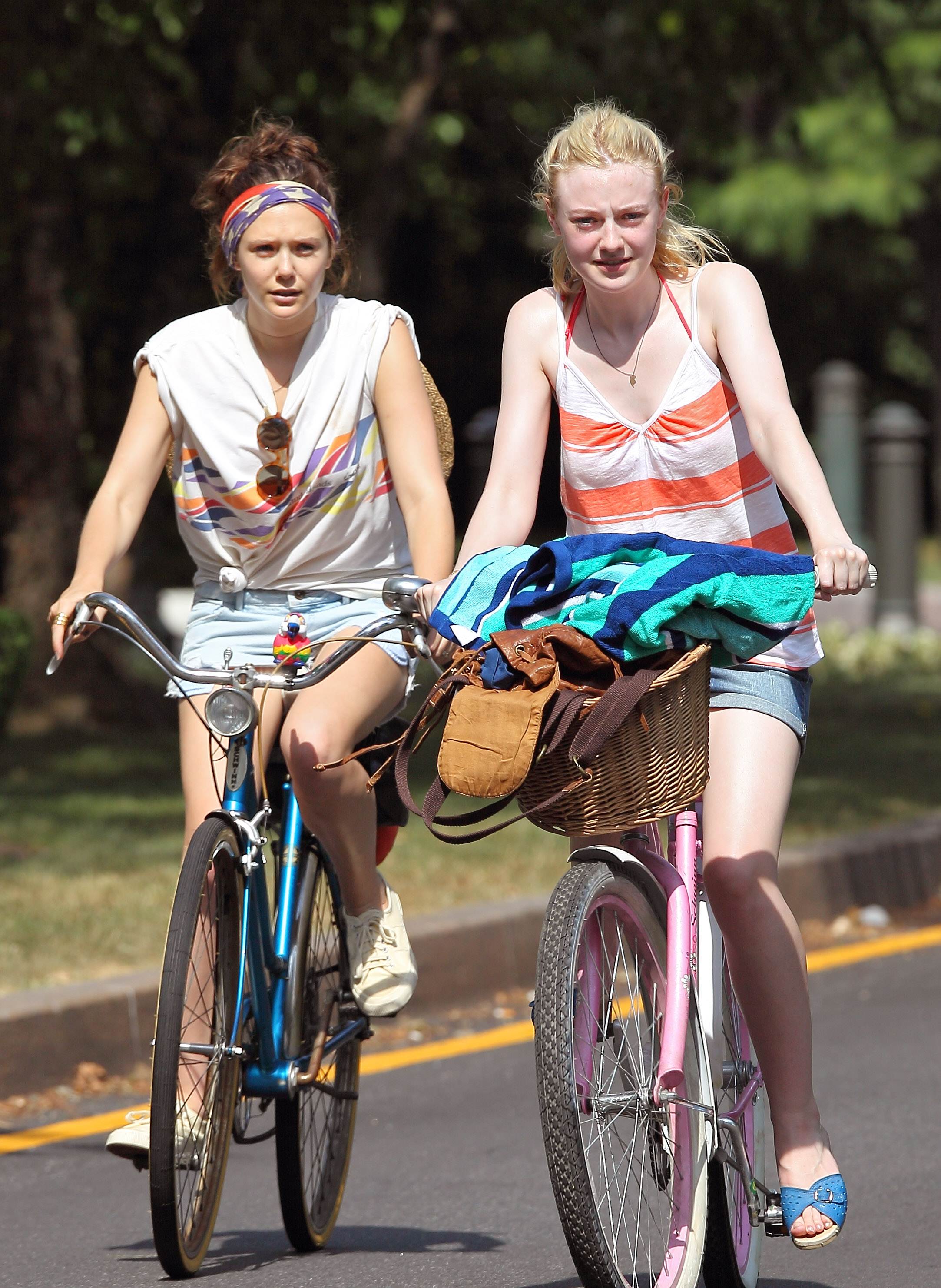 lovely-dakota-very-good-girls-07-05-2012-139.jpg