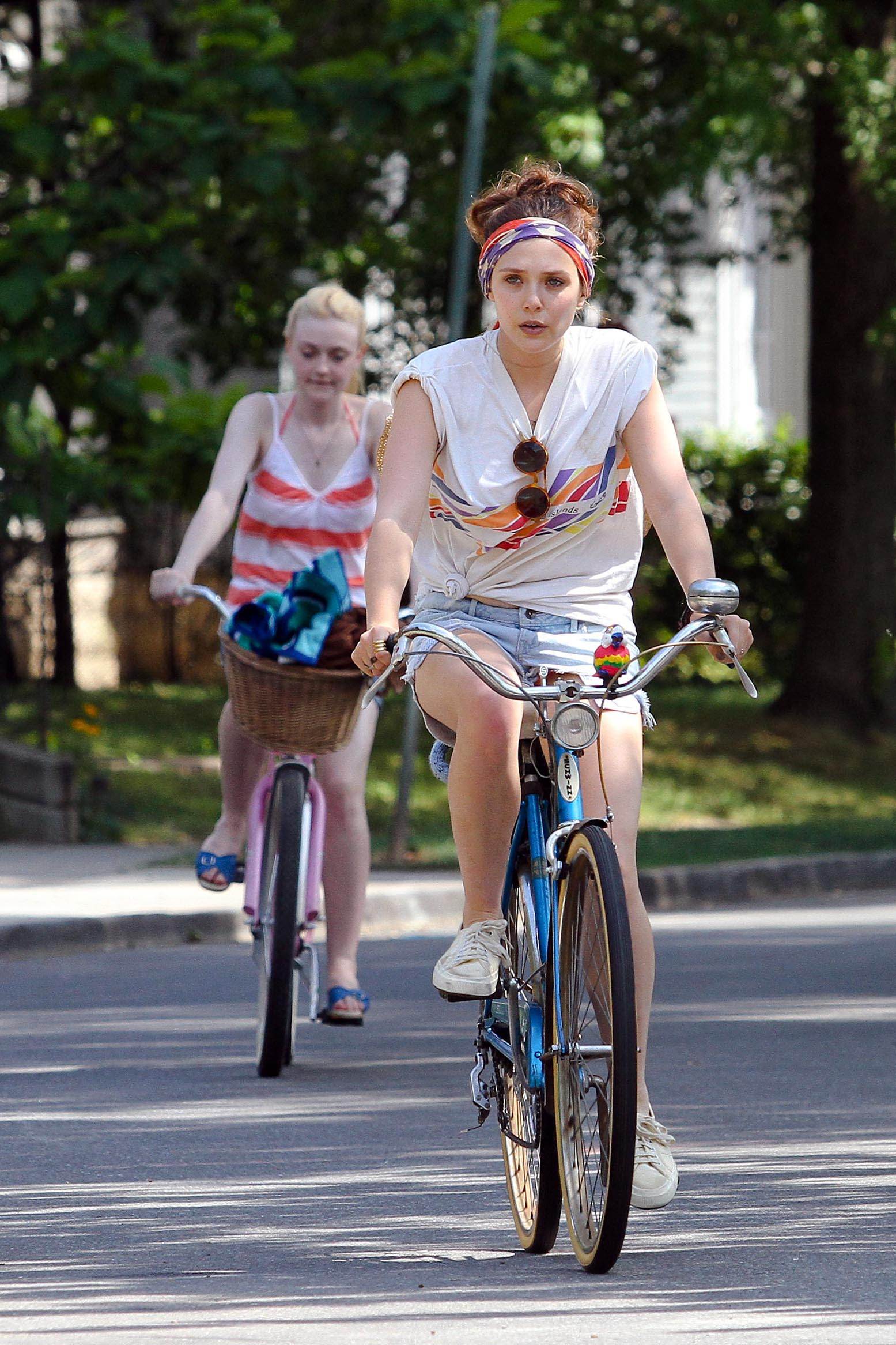 lovely-dakota-very-good-girls-07-05-2012-168.jpg