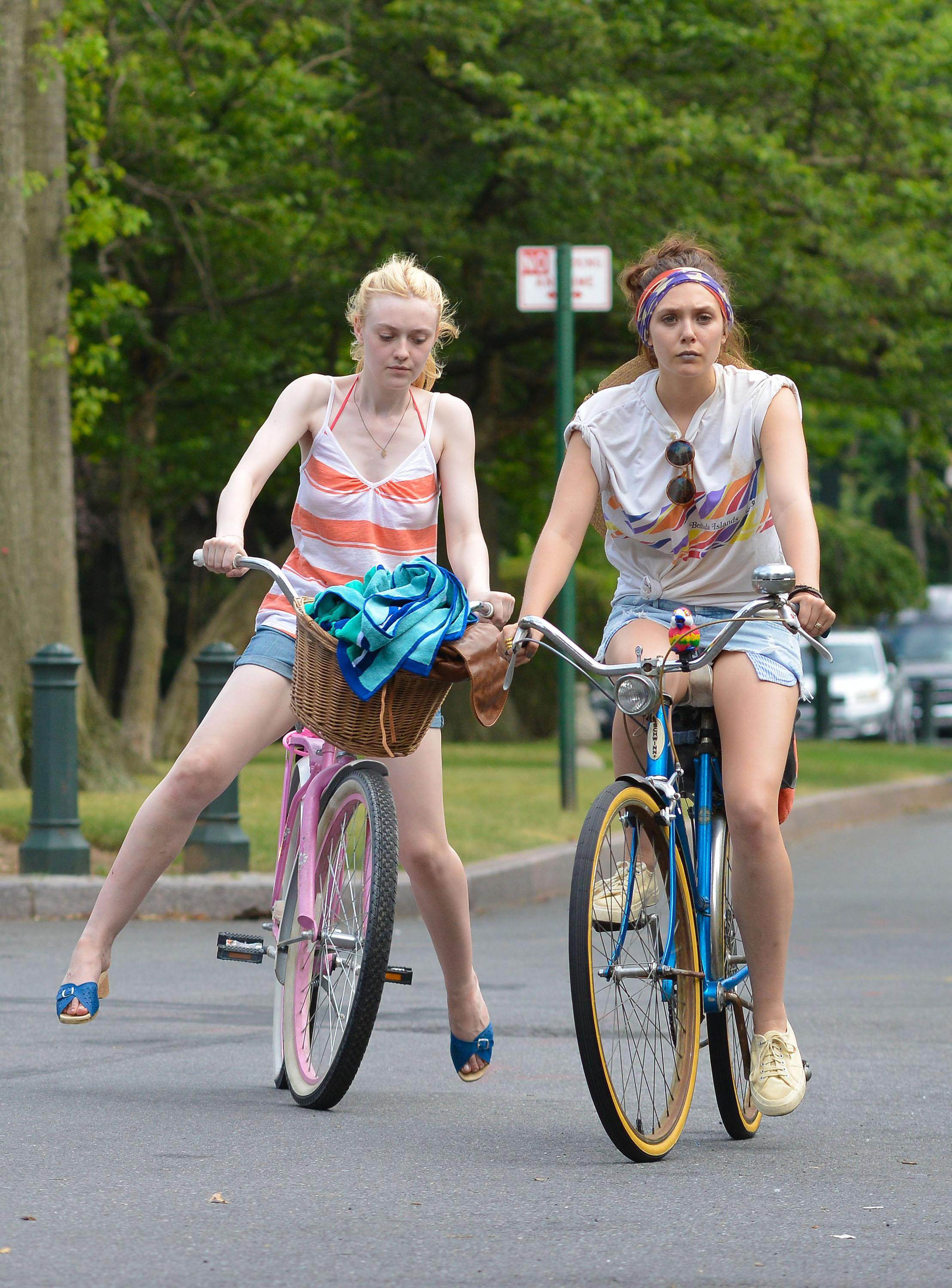 lovely-dakota-very-good-girls-07-05-2012-194.jpg