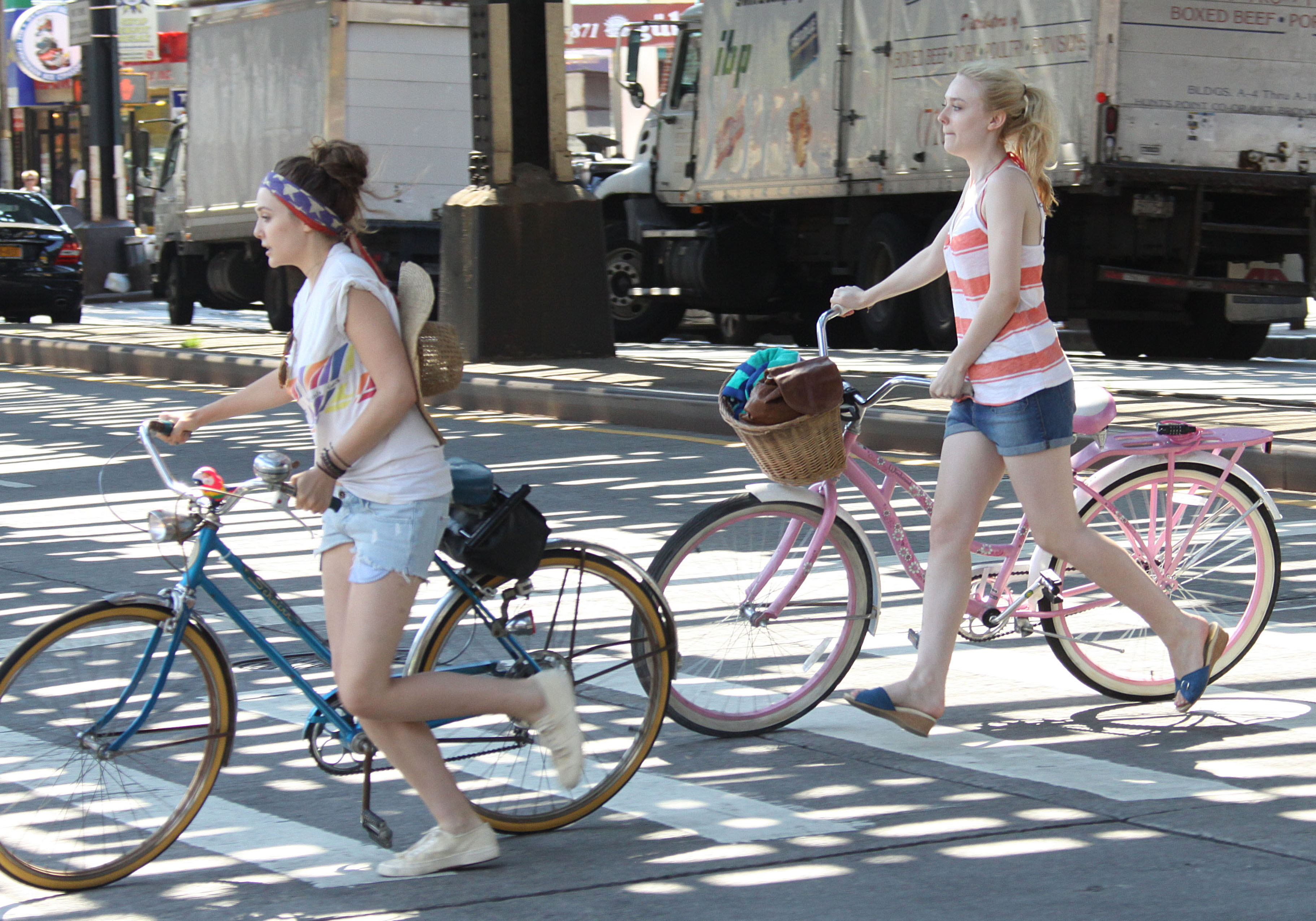 lovely-dakota-very-good-girls-07-12-2012-086.jpg