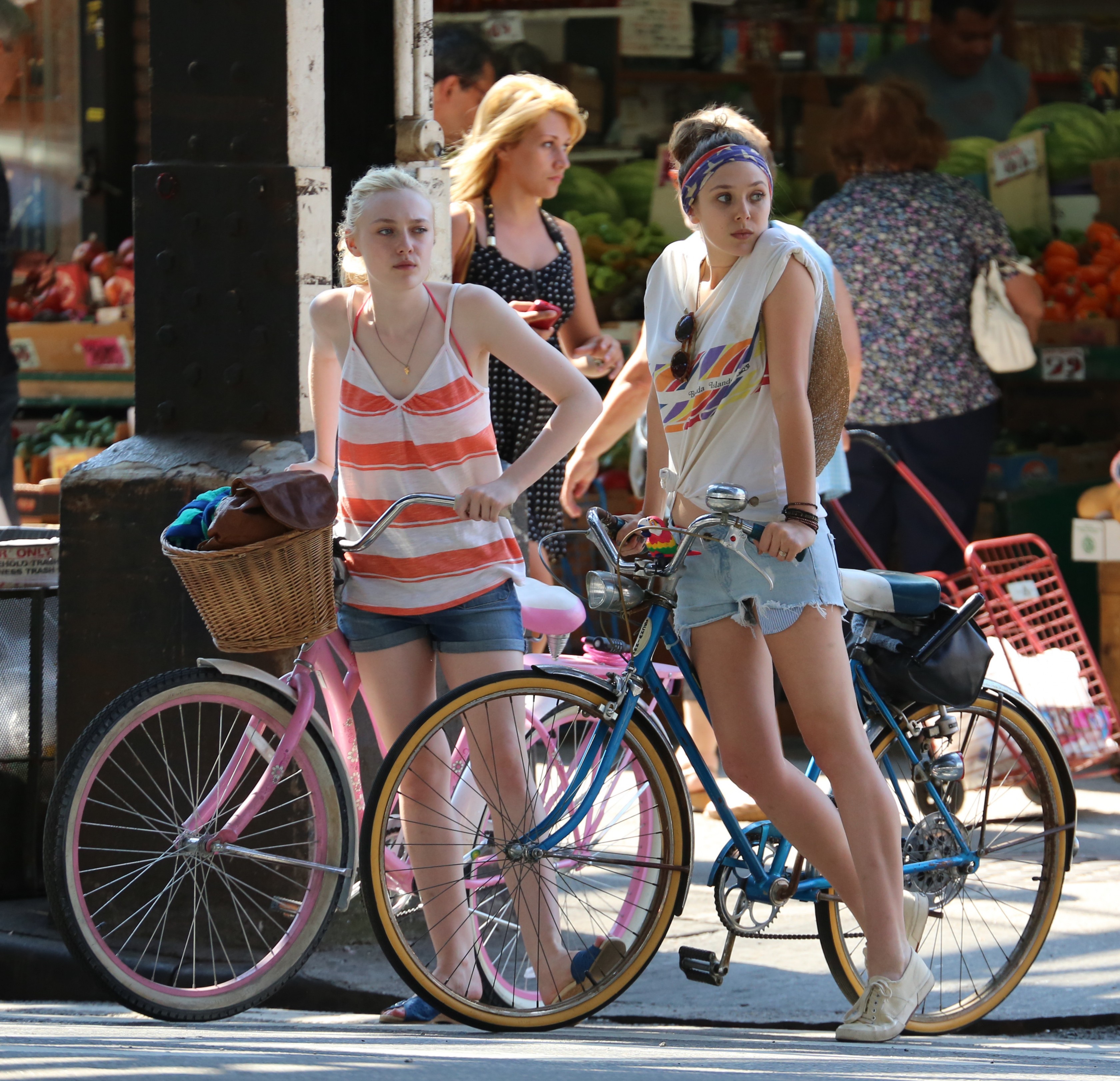 lovely-dakota-very-good-girls-07-12-2012-099.jpg