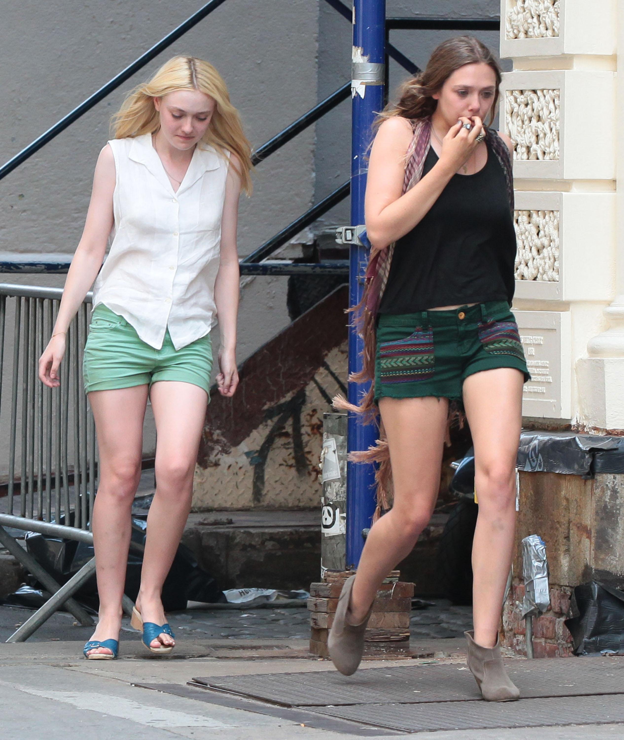 lovely-dakota-very-good-girls-07-18-2012-006.jpg