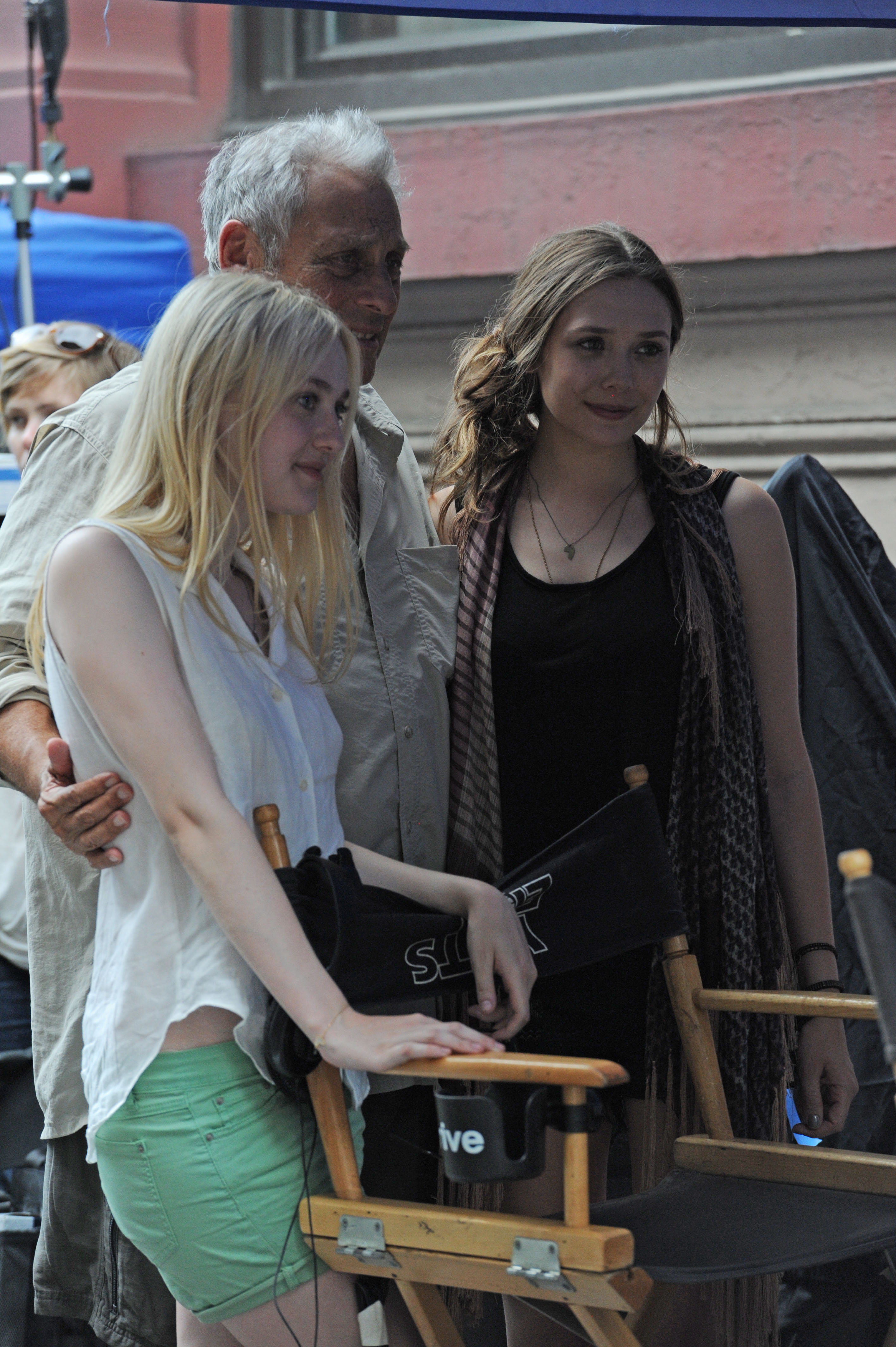 lovely-dakota-very-good-girls-07-18-2012-027.jpg