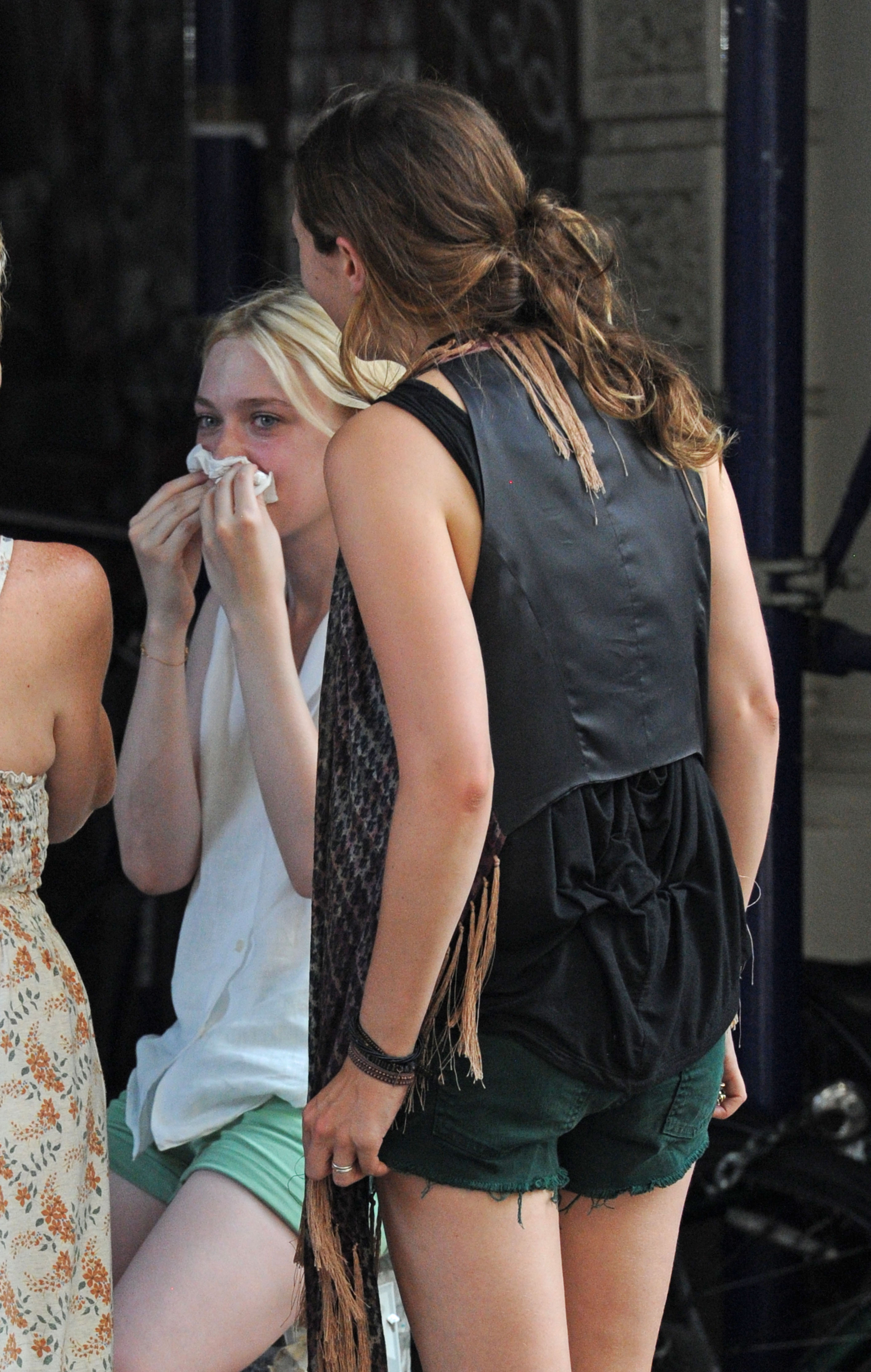 lovely-dakota-very-good-girls-07-18-2012-030.jpg