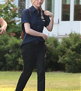 lovely-dakota-very-good-girls-07-23-2012-10.jpg