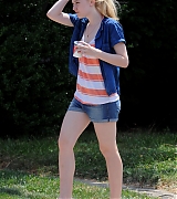 lovely-dakota-very-good-girls-07-24-2012-01.jpg