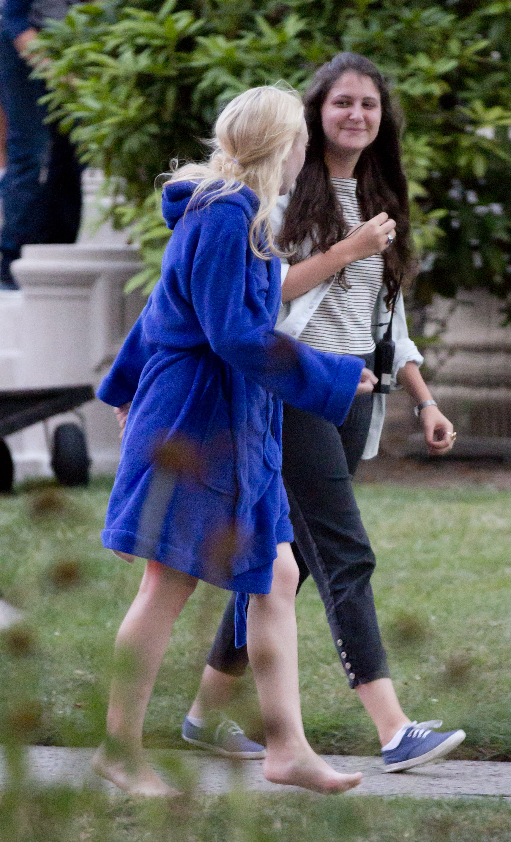 lovely-dakota-very-good-girls-07-30-2012-02.jpg