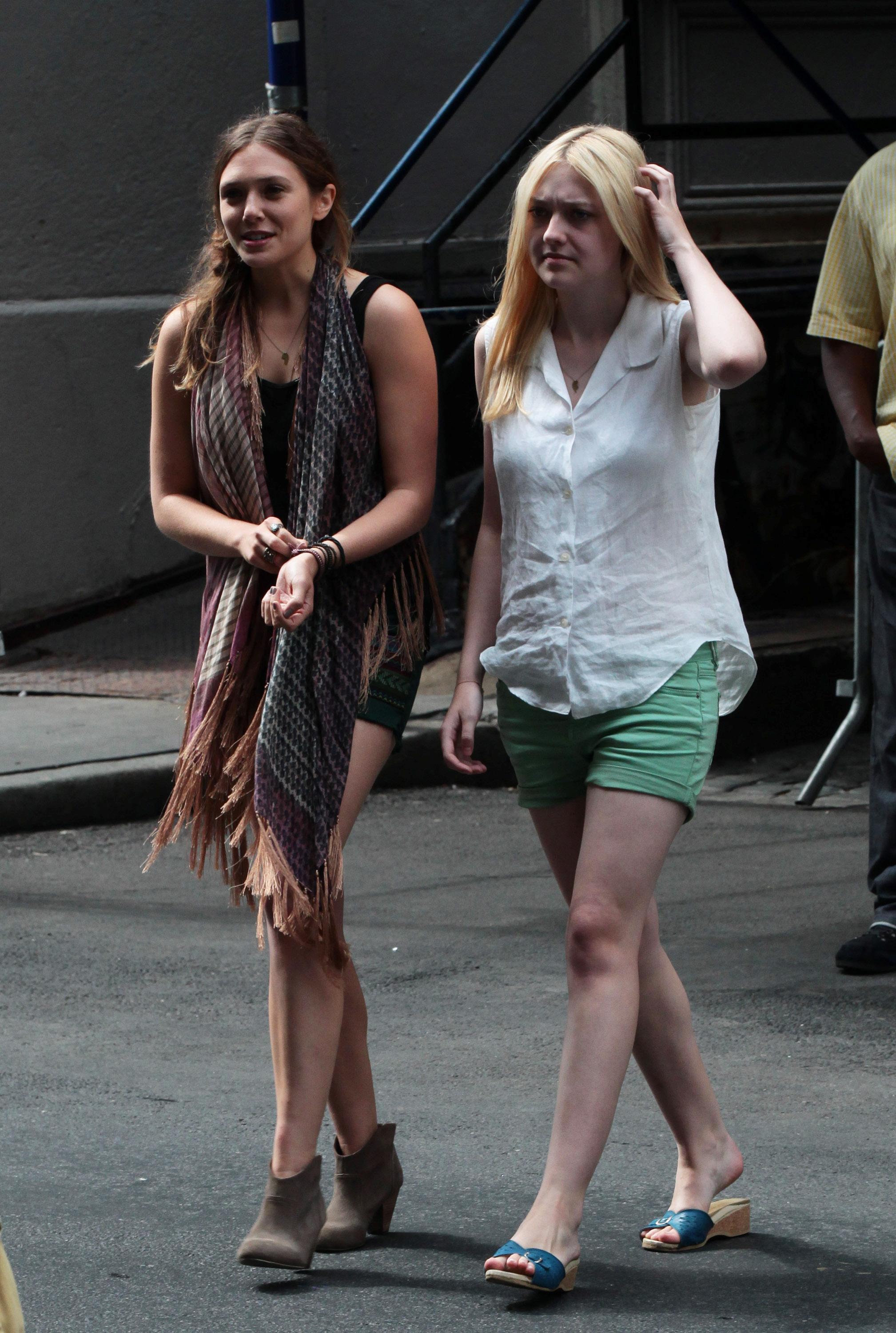 lovely-dakota-very-good-girls-07-30-2012-48.jpg