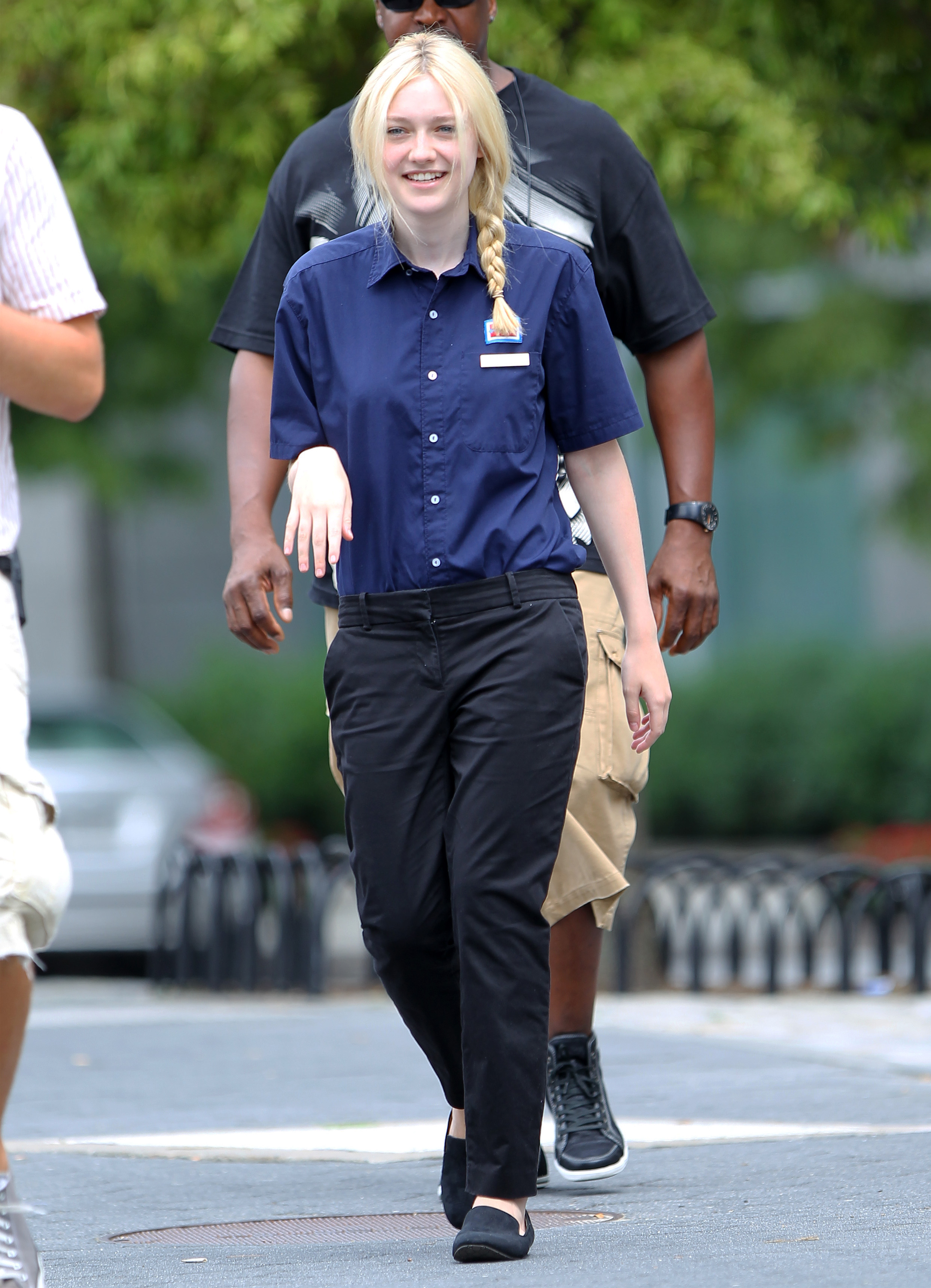 lovely-dakota-very-good-girls-07-31-2012-002.jpg