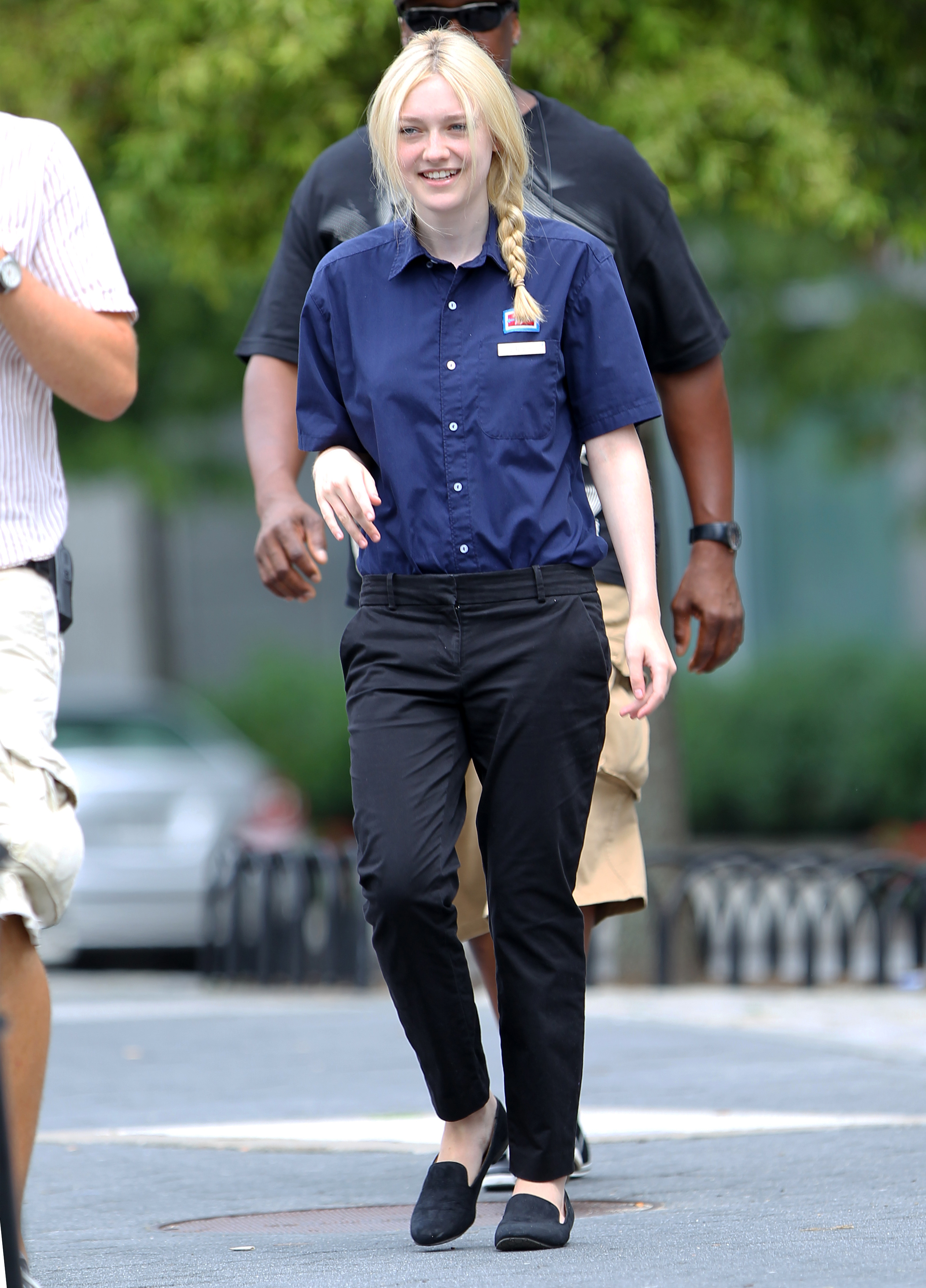 lovely-dakota-very-good-girls-07-31-2012-003.jpg