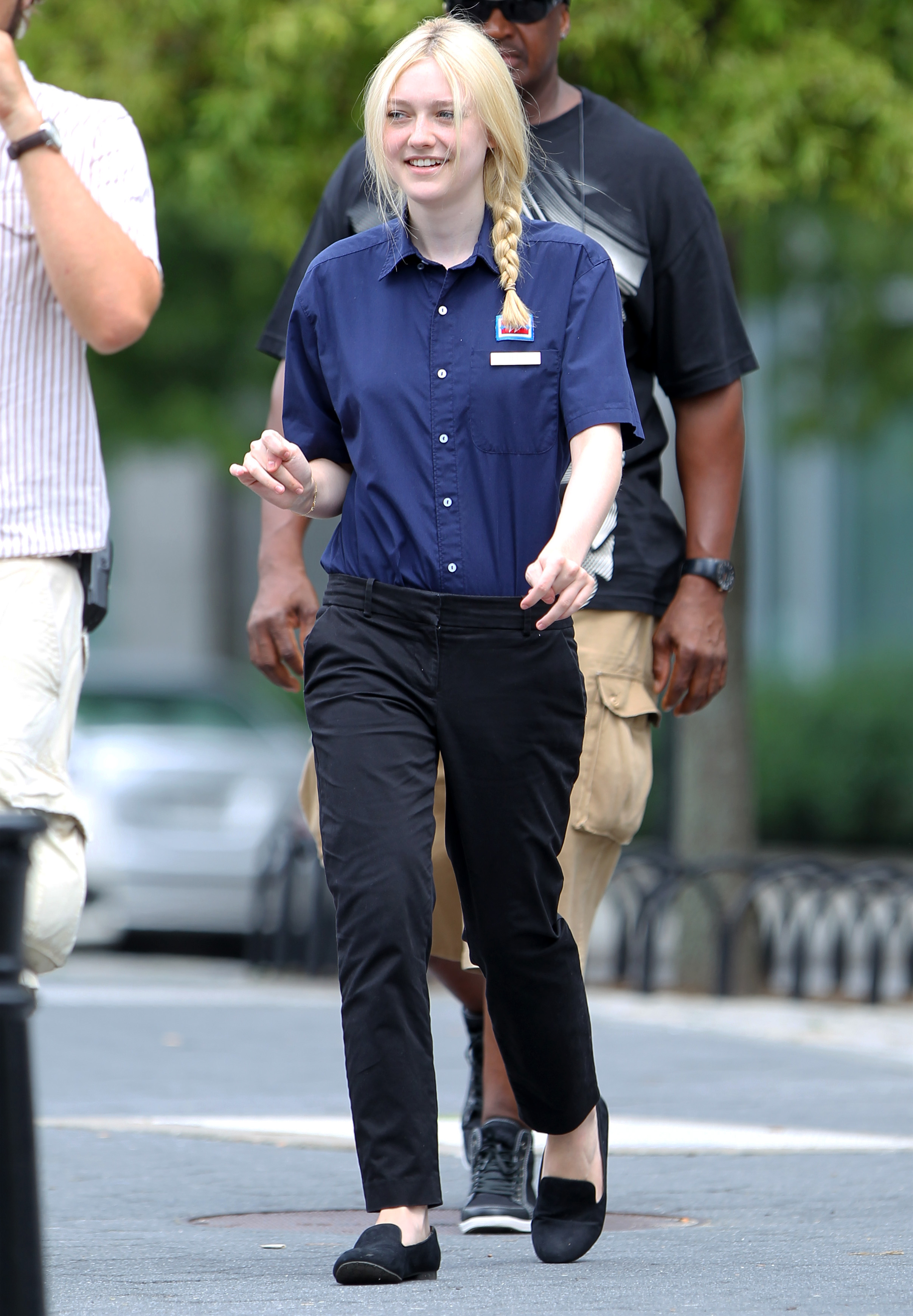 lovely-dakota-very-good-girls-07-31-2012-004.jpg