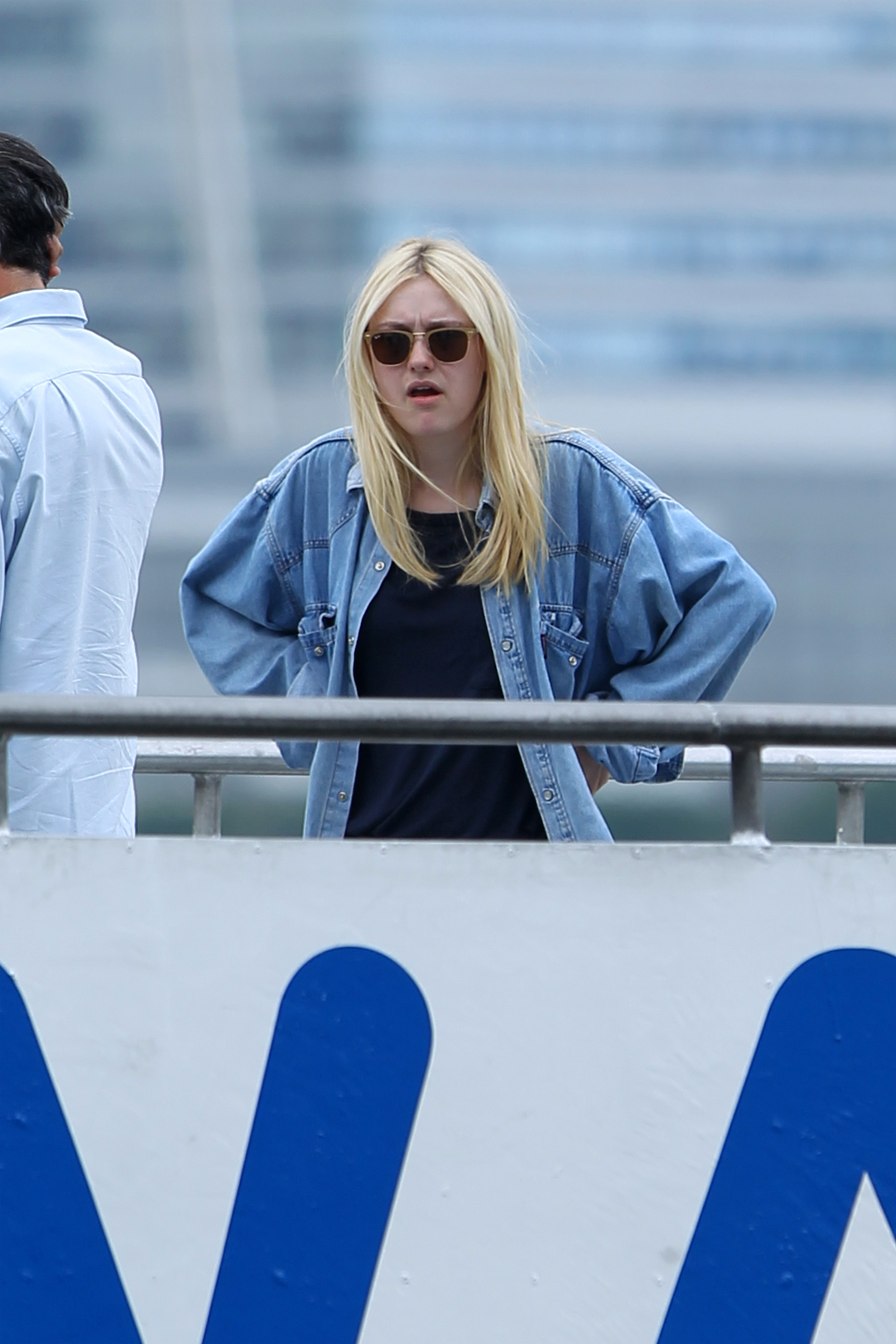 lovely-dakota-very-good-girls-07-31-2012-019.jpg