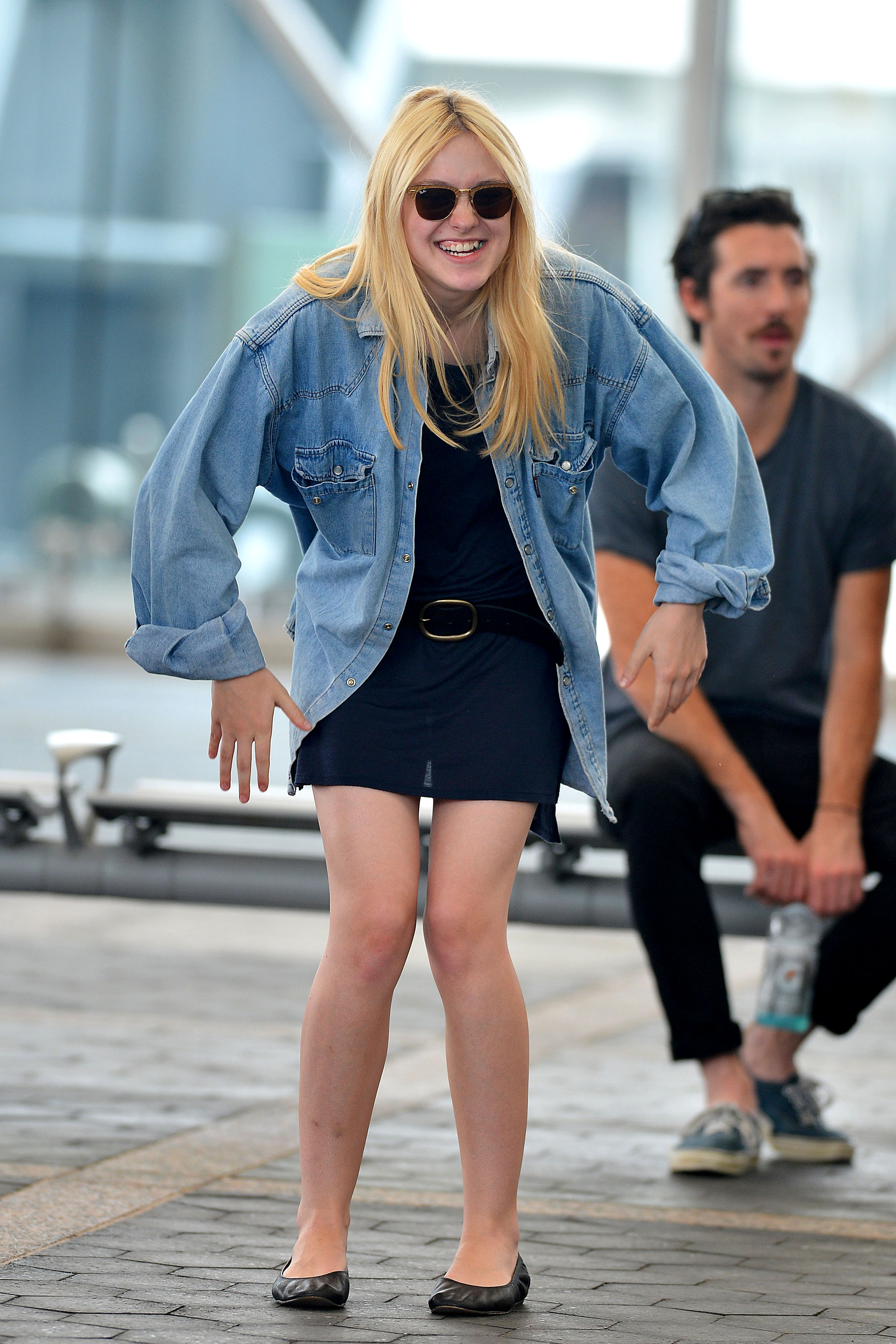 lovely-dakota-very-good-girls-07-31-2012-142.jpg