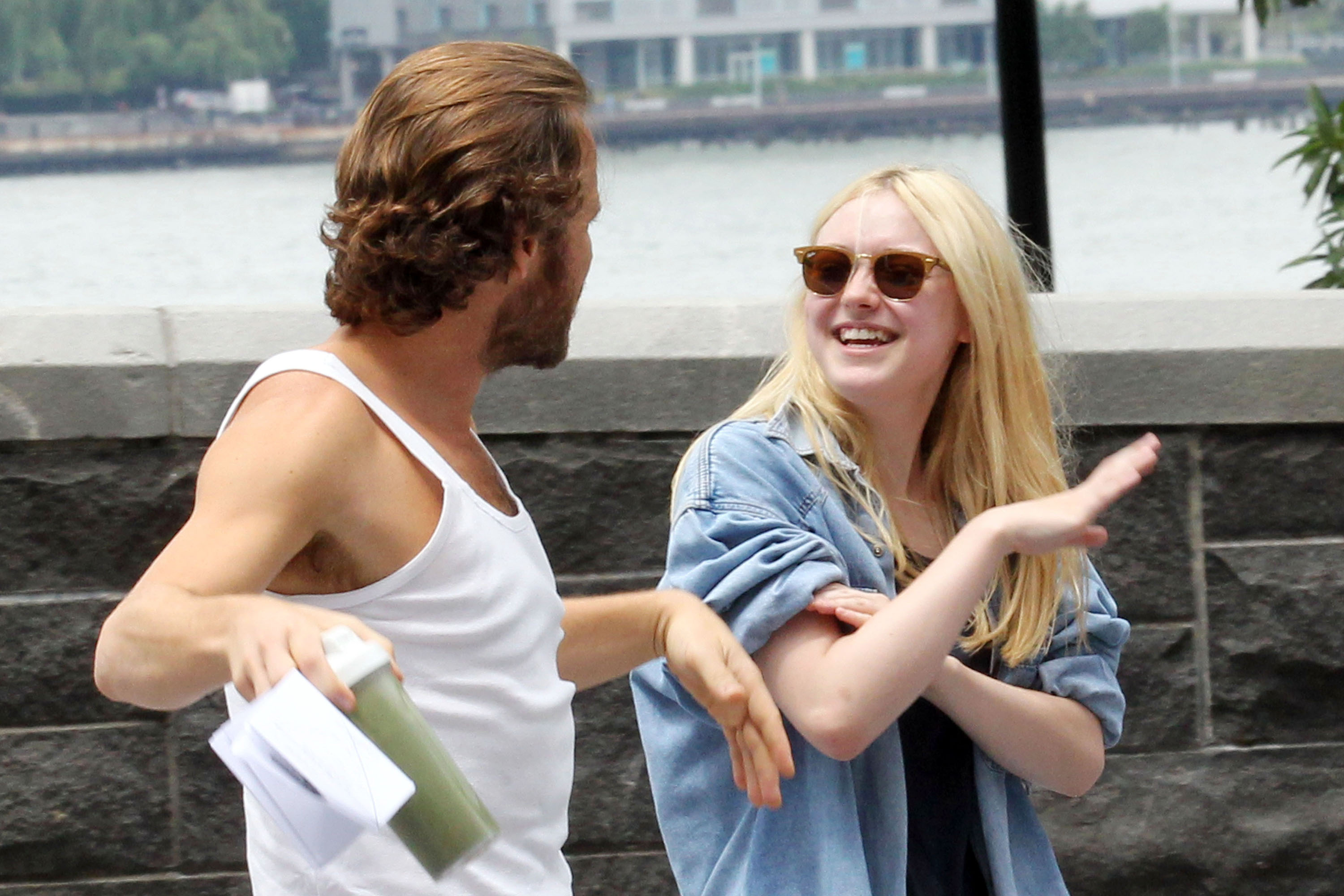 lovely-dakota-very-good-girls-07-31-2012-159.jpg
