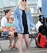 lovely-dakota-very-good-girls-07-31-2012-060.jpg