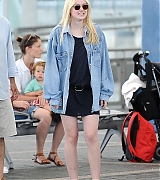 lovely-dakota-very-good-girls-07-31-2012-061.jpg