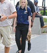 lovely-dakota-very-good-girls-07-31-2012-081.jpg