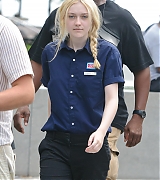lovely-dakota-very-good-girls-07-31-2012-083.jpg