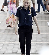 lovely-dakota-very-good-girls-07-31-2012-091.jpg