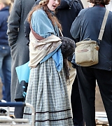 lovely-dakota-effie-10-25-2011-05.jpg